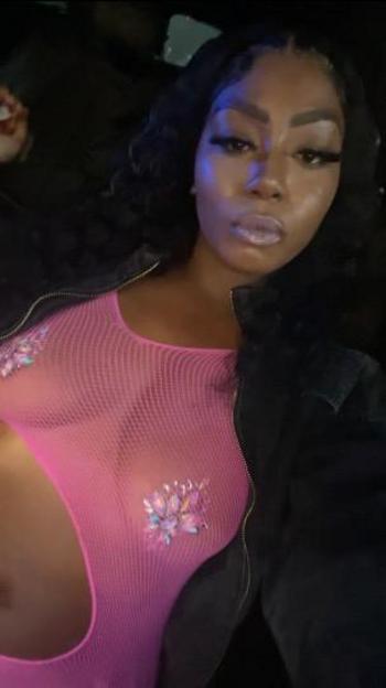 CLEVER CLARITY, 25  female escort, Concord